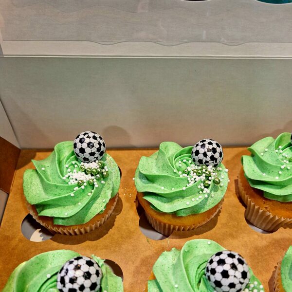 Voetbal cupcakes WhatsApp Image 2023 02 28 at 19.50.33