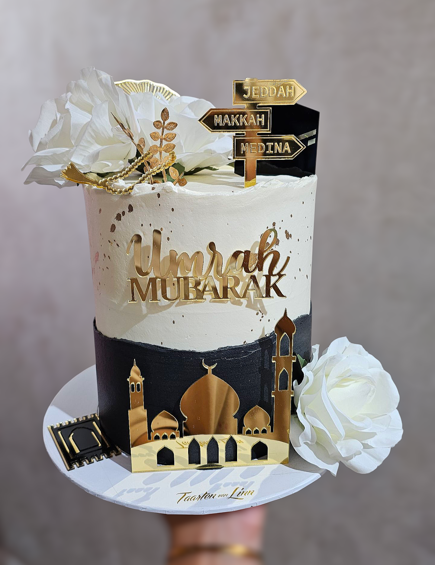 Umrah Taart black&white 1 Umrah Taart black&white