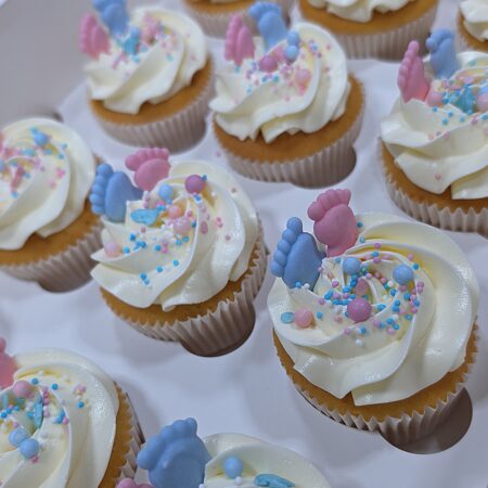 Reveal Cupcakes