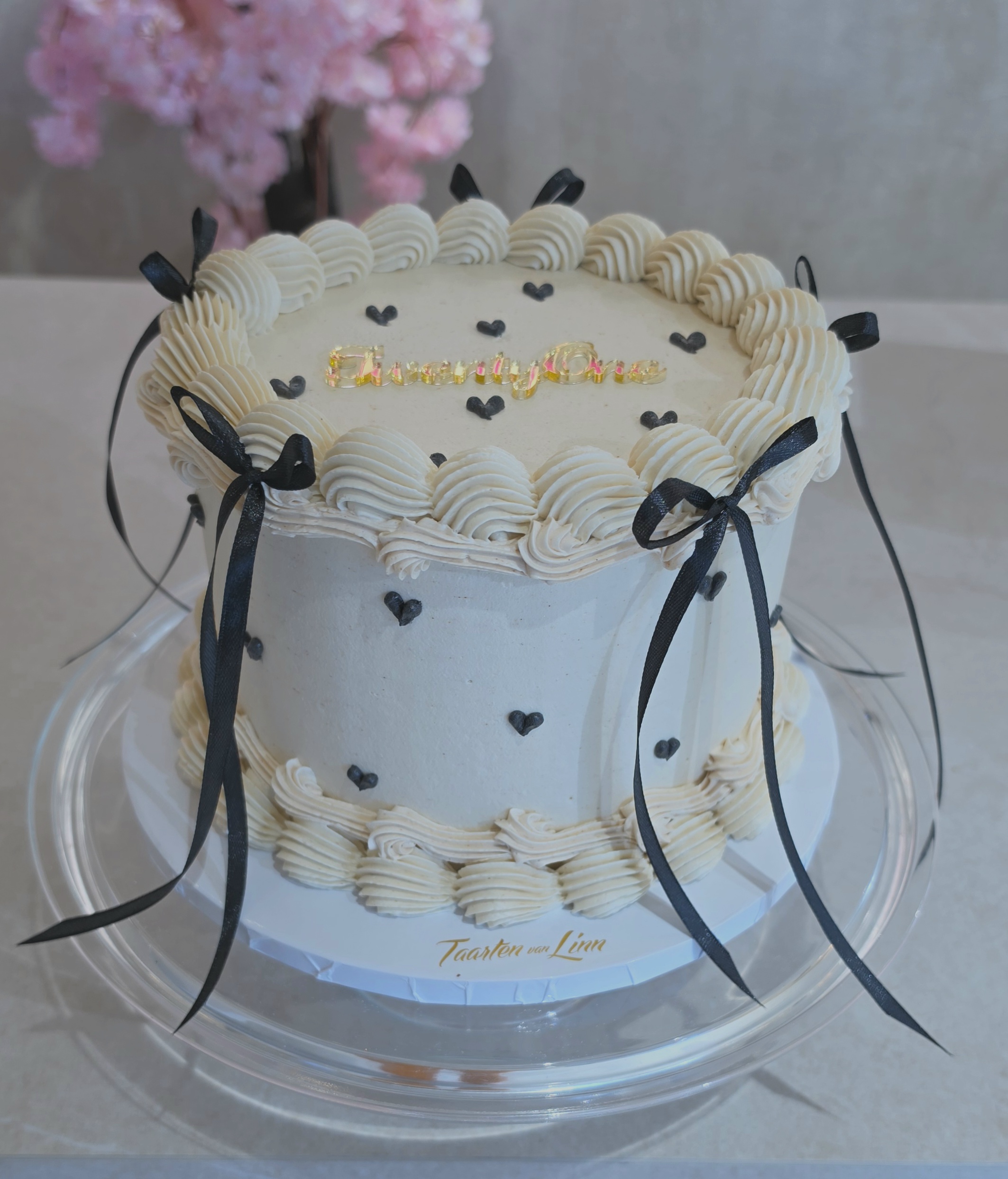 Royal met mini hartjes 1 Royal met mini hartjes