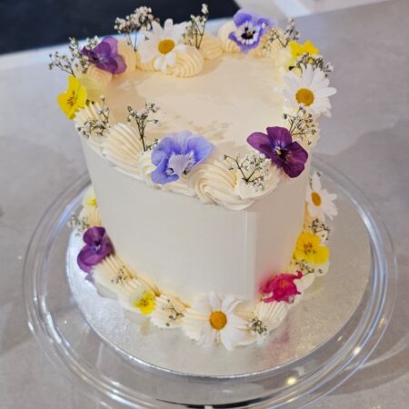 Floral heart cake